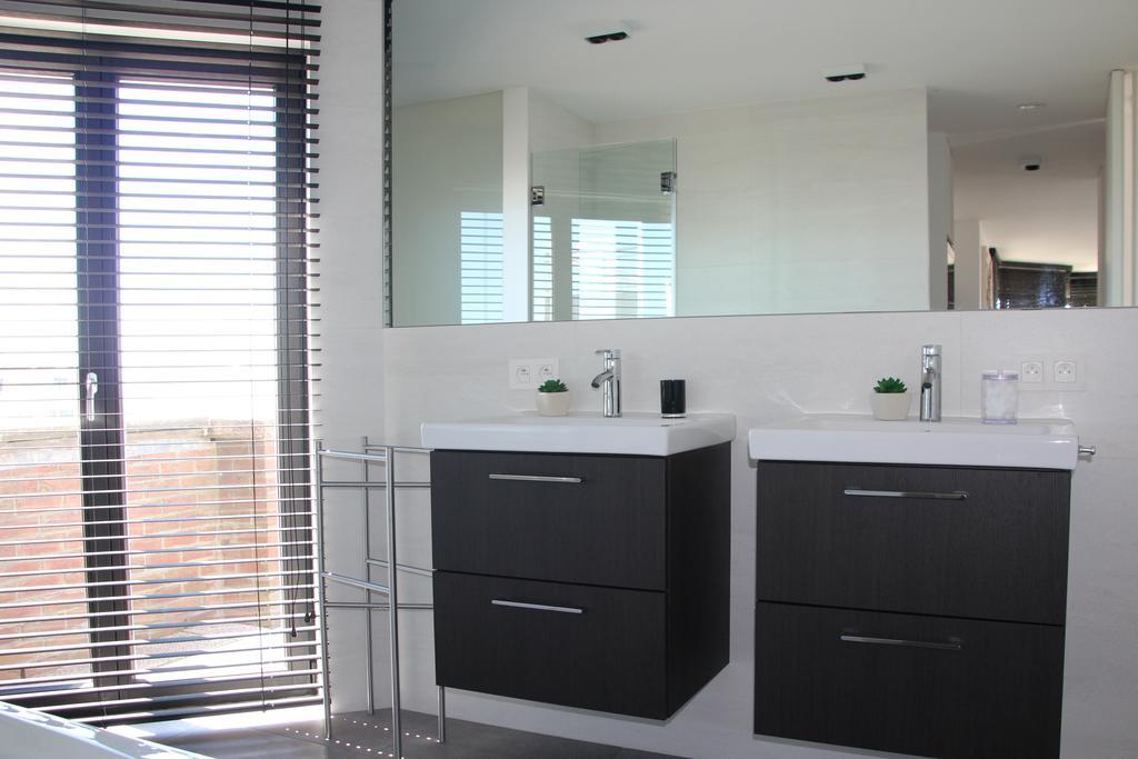 Duplex Penthouse Plaza Lägenhet De Panne Rum bild